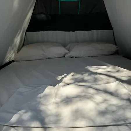 Camping * בורש